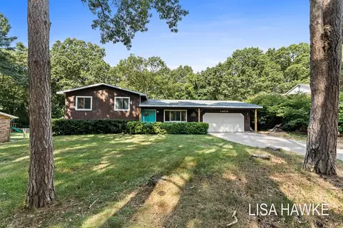 14679 Indian Trl, Grand Haven, MI 49417