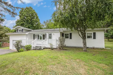 56915 Wilbur Hl, Dowagiac, MI 49047