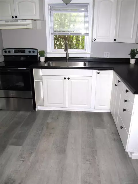 Kitchen - 514 Keyes, Parchment, MI 49004 photo 3 of 3