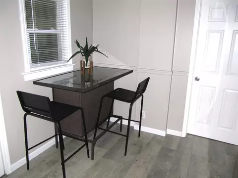 Dining - 514 Keyes, Parchment, MI 49004 photo 1 of 1