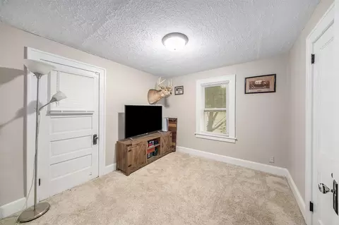 Bedroom - 764 Douglas, Jackson, MI 49203 photo 3 of 3
