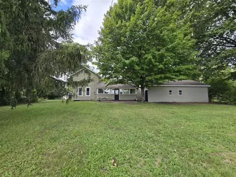 Exterior - 6167 E Becht, Coloma, MI 49038 photo 3 of 5