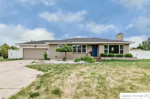 2208 32nd, Kentwood, MI 49508
