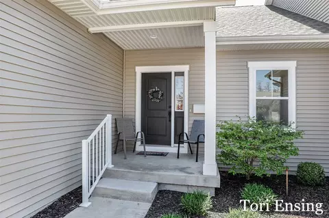 1026 Grosvenor #27, Greenville, MI 48838