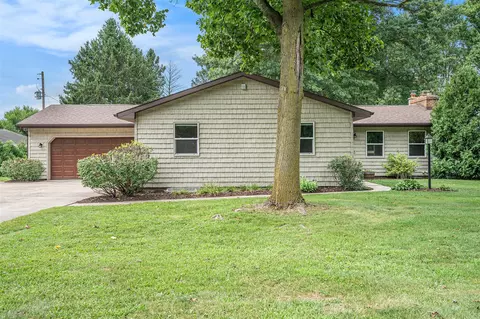 66818 Blue School, Constantine, MI 49042