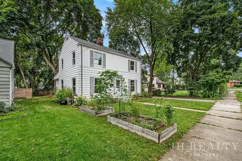 1613 Margaret, Grand Rapids, MI 49507
