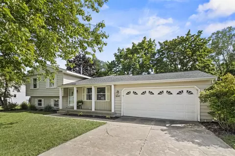 6040 Adacroft, Ada, MI 49301 photo 2