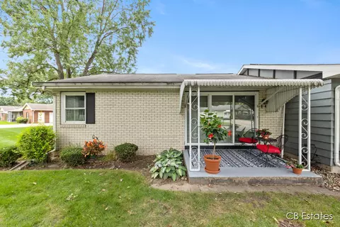 914 Andover #10, Grand Rapids, MI 49508