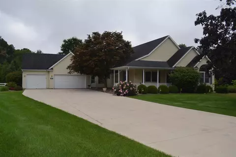 56175 Buffalo, Three Rivers, MI 49093