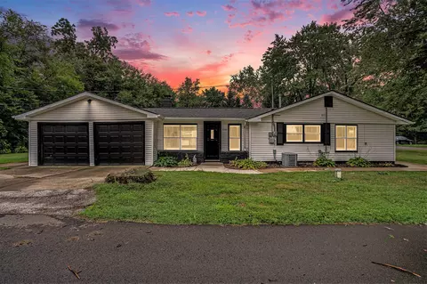 61189 Lenawee, Cassopolis, MI 49031