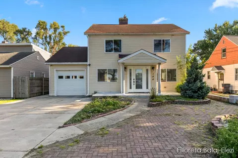 104 Colrain, Grand Rapids, MI 49548