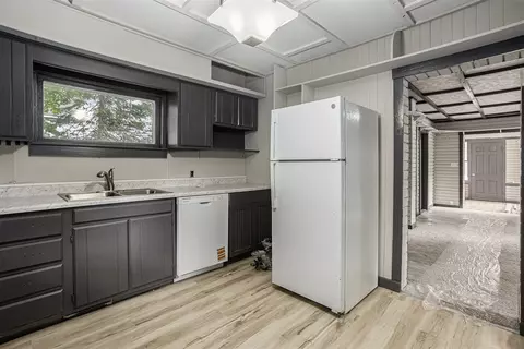 Kitchen - 240 4th, Three Rivers, MI 49093 photo 3 of 3