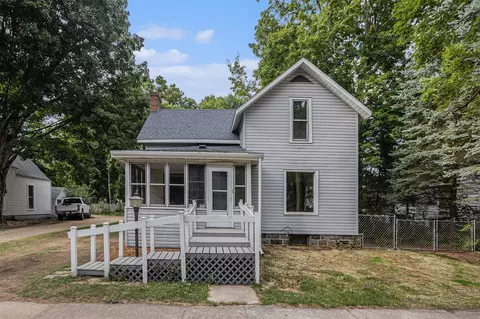 Exterior - 240 4th, Three Rivers, MI 49093 photo 2 of 5