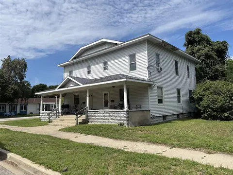 301 E Foster, Ludington, MI 49431