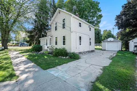 340 E Cherry, Fremont, MI 49412