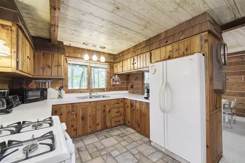 Kitchen - 368 Ecklund, Manistee, MI 49660 photo 3 of 4