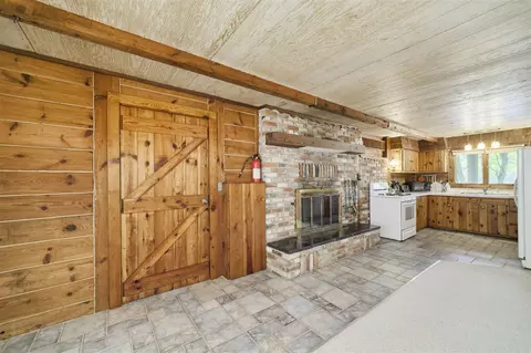 Kitchen - 368 Ecklund, Manistee, MI 49660 photo 1 of 4