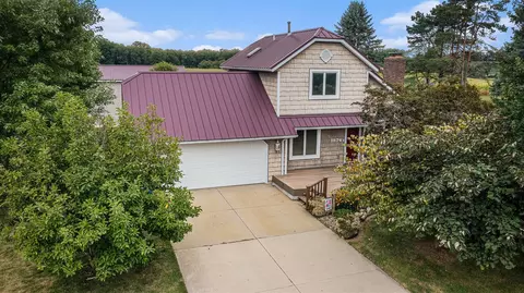 1874 30th, Allegan, MI 49010