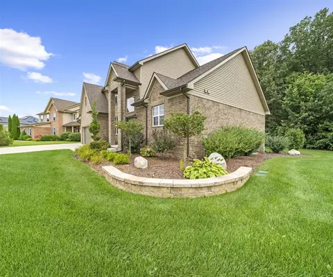 Exterior - 27003 Celtic, Flat Rock, MI 48134 photo 3 of 4