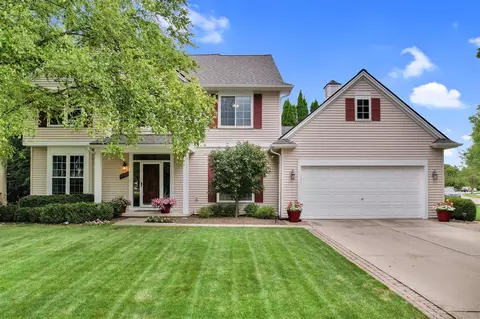 1090 Equestrian, South Lyon, MI 48178