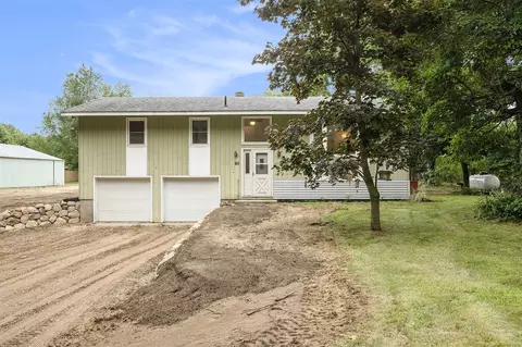 Exterior - 611 2nd St, Plainwell, MI 49080 photo 2 of 8