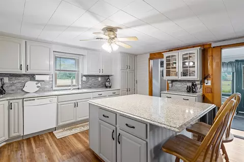 Kitchen - 1566 E James, White Cloud, MI 49349 photo 1 of 2