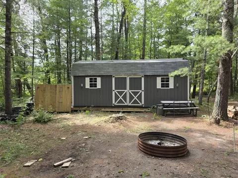 5444 S Broadway, Idlewild, MI 49642