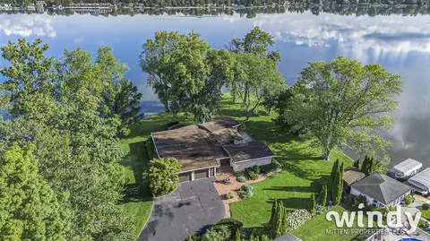 7206 Beechwood, Watervliet, MI 49098