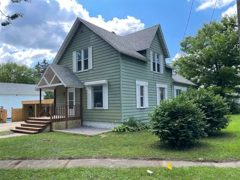 214 Sutherland, Watervliet, MI 49098