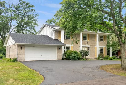 28355 Tavistock, Southfield, MI 48034