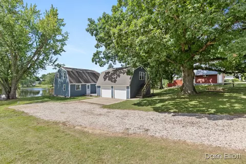 Exterior - 3927 E Shr, Stanton, MI 48888 photo 4 of 15