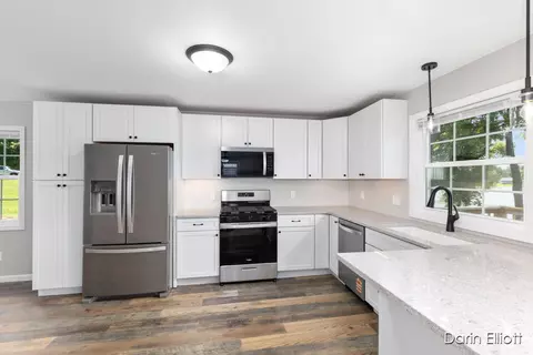 Kitchen - 3927 E Shr, Stanton, MI 48888 photo 2 of 3