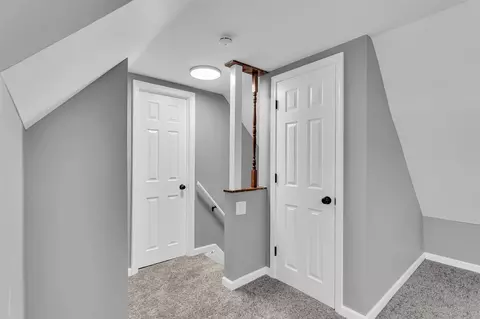 Entry Way - 2013 Tyson, Jackson, MI 49203 photo 3 of 3
