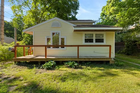 415 W Cass, Greenville, MI 48838