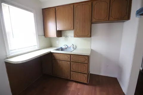 21826 Cushing Ave, Eastpointe, MI 48021 photo 8