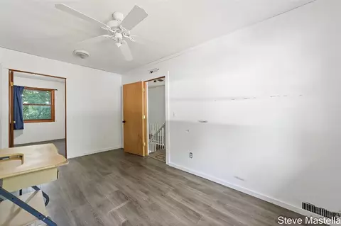 616 E Slocum, Whitehall, MI 49461 photo 11