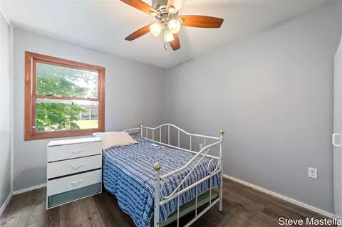 616 E Slocum, Whitehall, MI 49461 photo 10