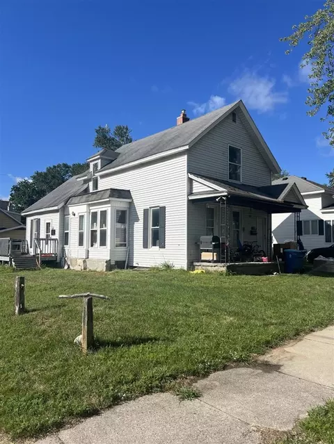 724 E Filer, Ludington, MI 49431