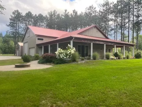 5989 River, Manistee, MI 49660