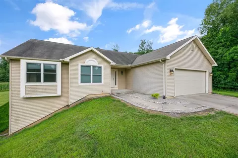 17843 Williamsville, Cassopolis, MI 49031