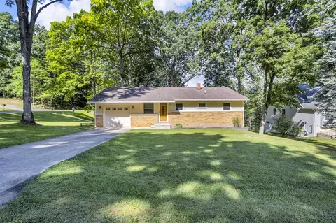 100 Southwood, Jerome, MI 49249