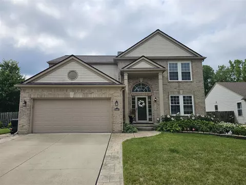 6439 Oakbrook, Ypsilanti, MI 48197