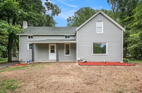 27996 Pine Lk, Edwardsburg, MI 49112
