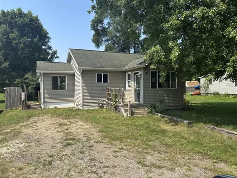 54136 Fisher, Three Rivers, MI 49093