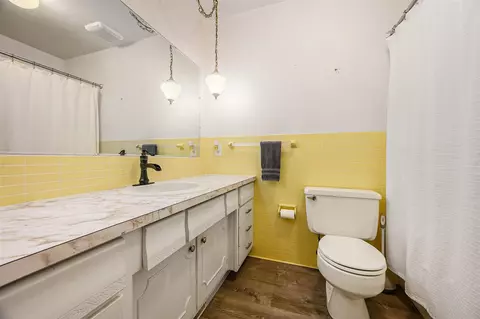 Bath - 9704 N 16th, Plainwell, MI 49080 photo 2 of 2