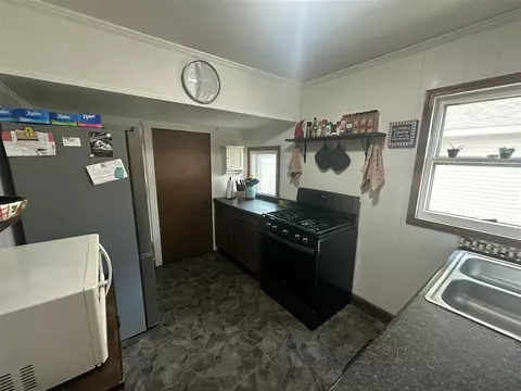 Kitchen - 318 20th, Jackson, MI 49203 photo 2 of 2