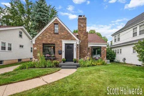 641 Griswold, Grand Rapids, MI 49507
