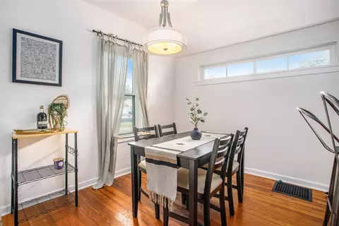 Dining - 700 N Gordon, Marshall, MI 49068 photo 1 of 1
