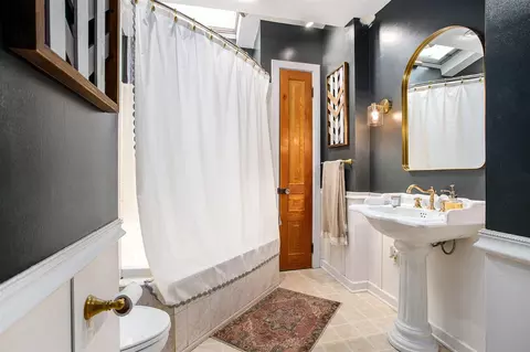 Bath - 700 N Gordon, Marshall, MI 49068 photo 1 of 1