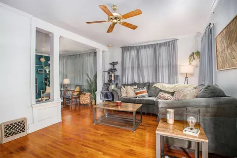 Living - 700 N Gordon, Marshall, MI 49068 photo 1 of 1